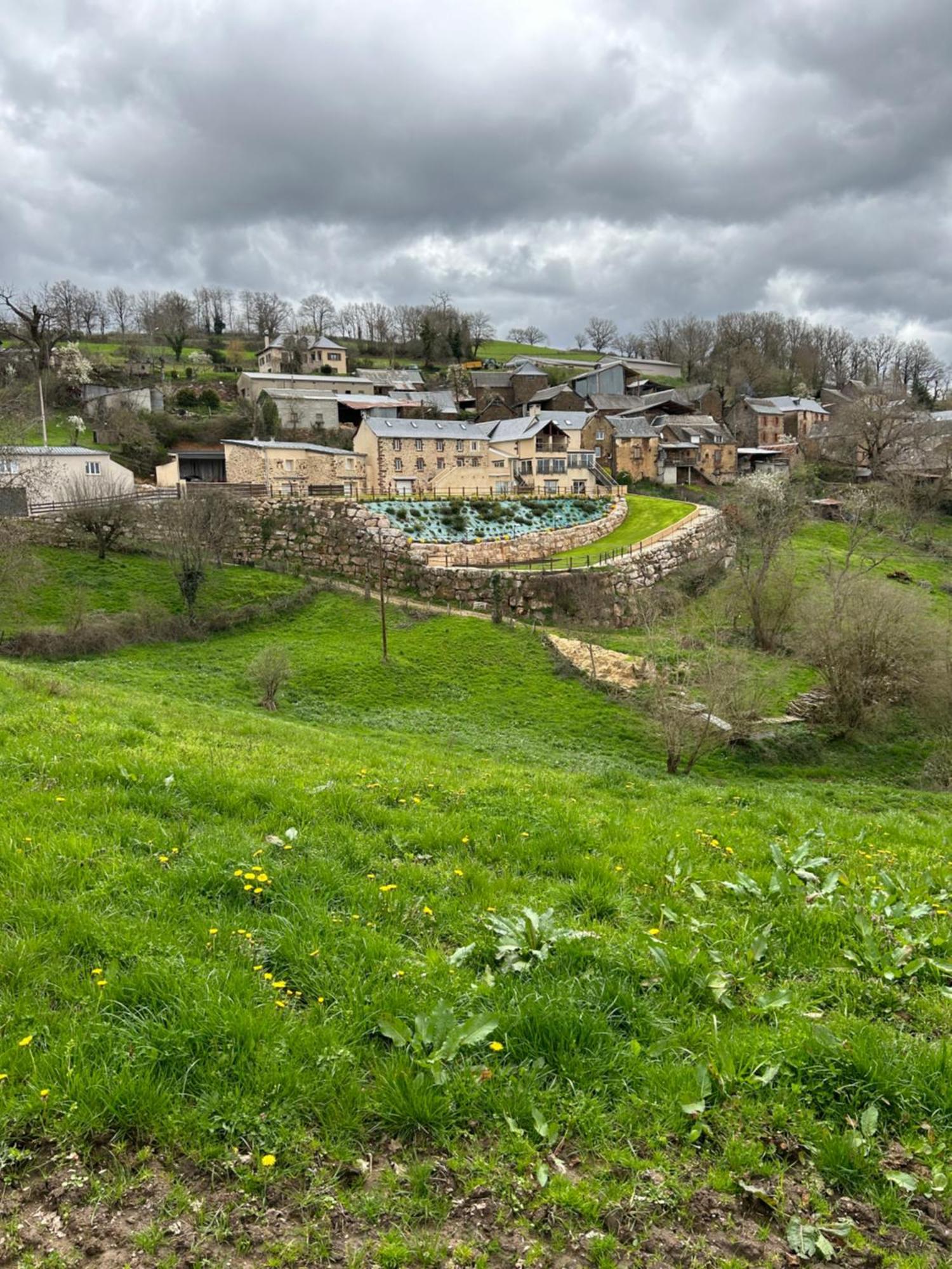 Le Domaine Du Bez Gite De Michel Piscine Sauna Hammam Spa Saint-Laurent-d'Olt Luaran gambar